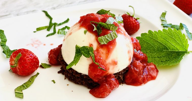 Erdbeer-Pannacotta-Törtchen